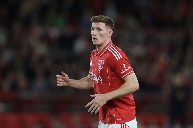 开云APP-记者:曼联暂时未争夺托纳利,埃利奥特·安德森一直是引援首选