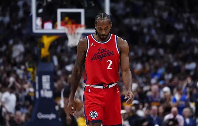 kaiyun-伦纳德咋还不是MVP候选人? 个人表现无可挑剔但“北伐”仍在继续